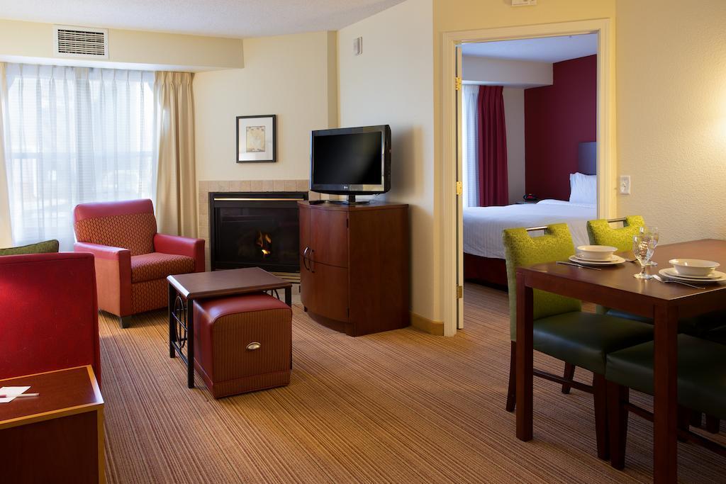 Residence Inn By Marriott Fort Collins Zewnętrze zdjęcie